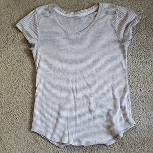 Essentials By Poof Light Gray Striped Short Sleeve Tee